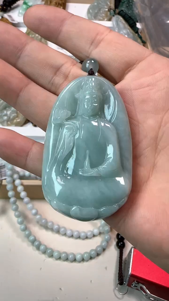 吊坠(不含链)未镶嵌翡翠天然缅甸A货翡翠（观音）