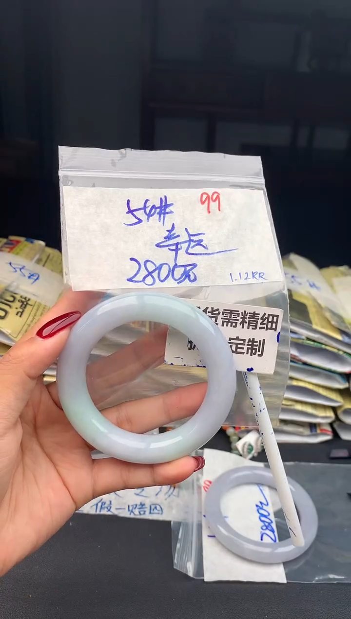 【闪购商品】定制翡翠未镶嵌99毛货需精细抛光多样性1件2800元