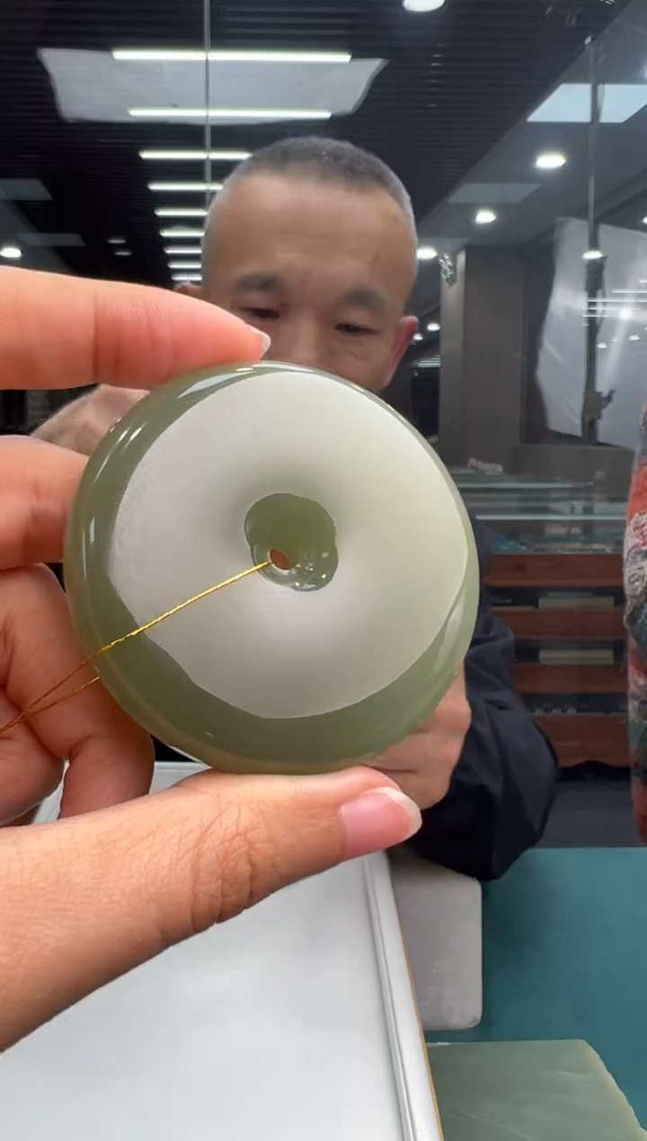 【闪购商品】和田玉吊坠未镶嵌平安扣配珠链