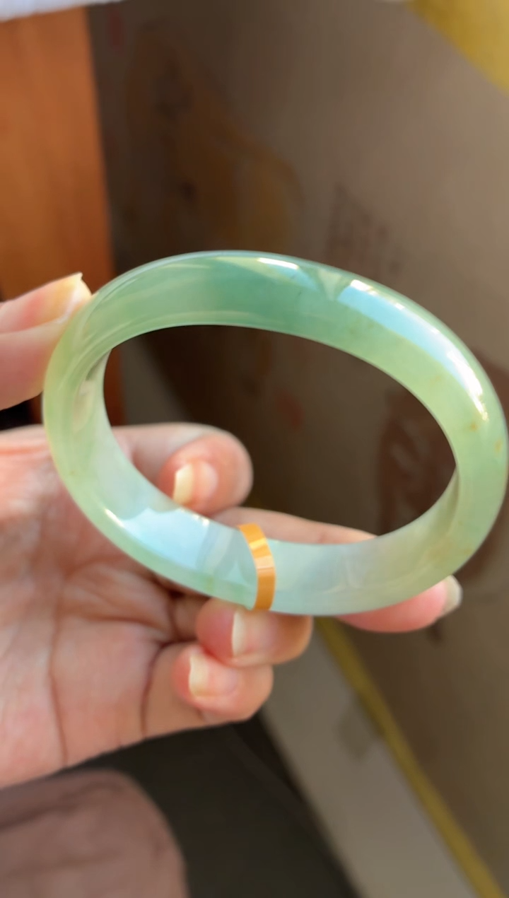 未镶嵌手镯翡翠（高货 闭眼买）老坑冰透胶半山水贵妃6号