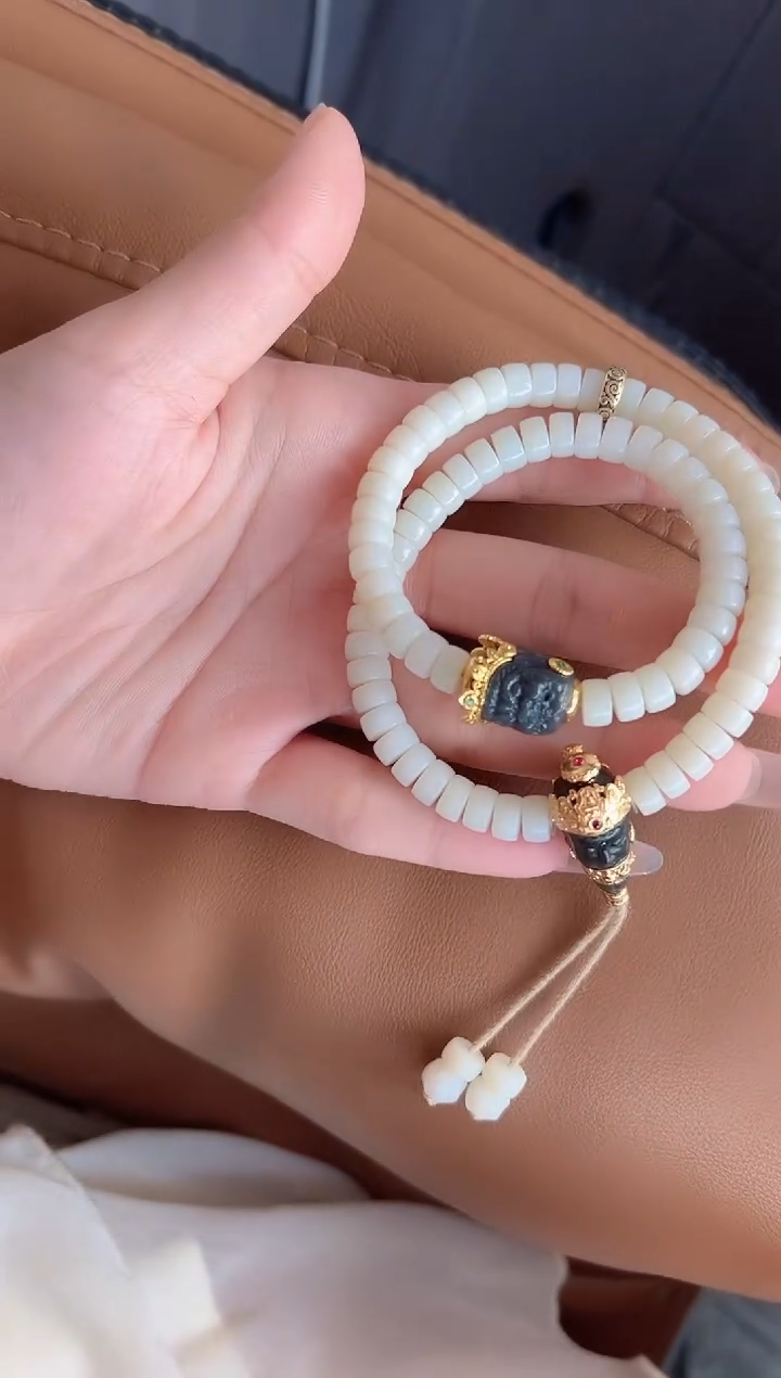 手链未镶嵌和田玉（糖玉）米达双圈手串活扣搭配和田玉三通