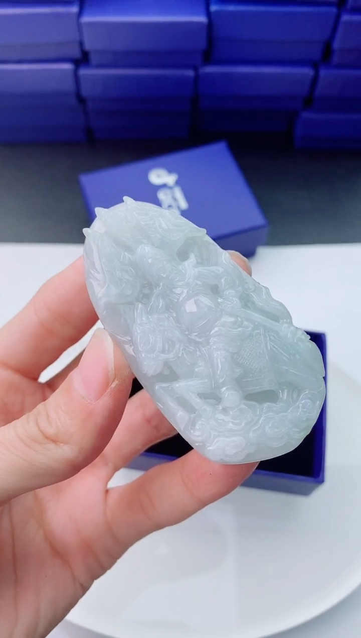 【闪购商品】翡翠颈饰未镶嵌            