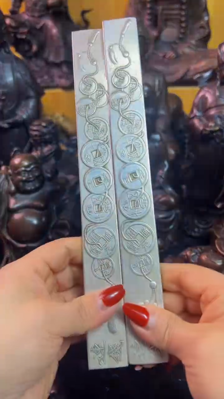 【闪购商品】1案台摆件 物品摆件 连钱