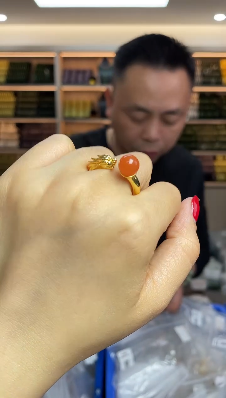【闪购商品】南红玛瑙·未镶嵌多样性发一件