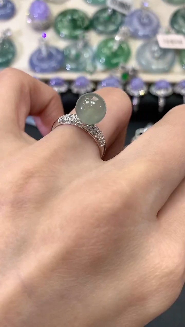 【闪购商品】翡翠戒指18K金镶嵌a68