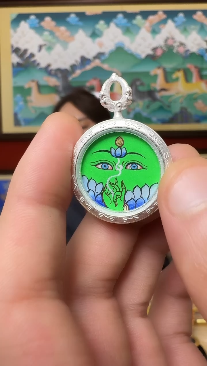吊坠绿妈妈-热贡纯手绘周毛