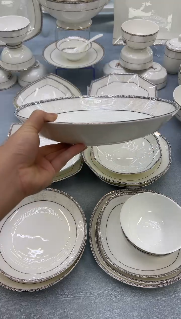 骨瓷玲珑10.5饭1个 