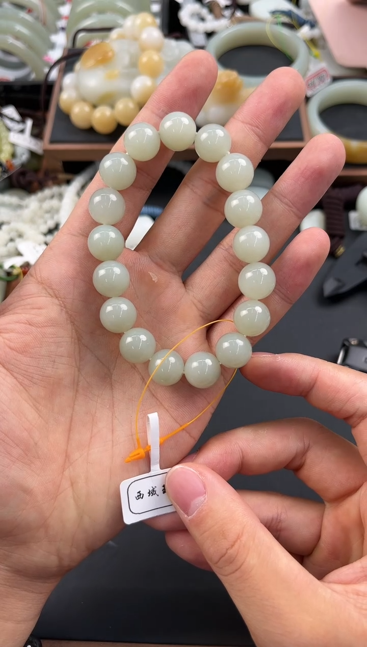 和田玉未镶嵌手串且末青白手串卡12微色差