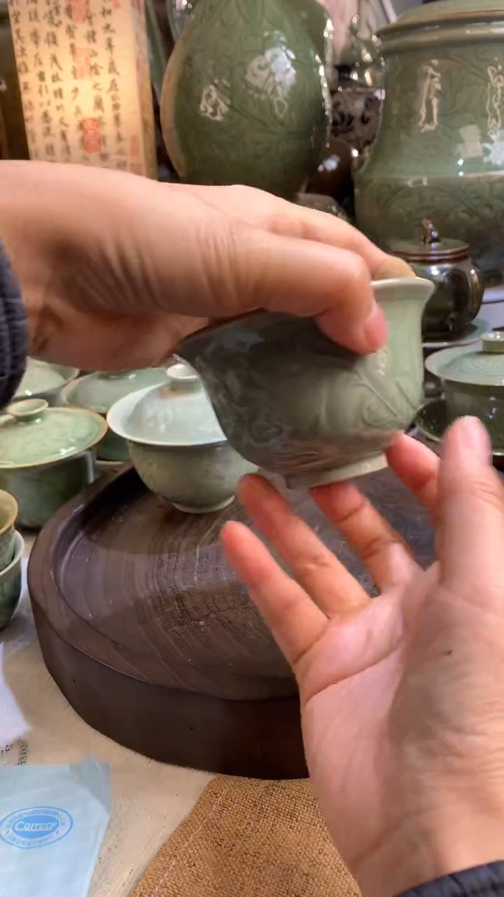 耀州窑微瑕缠枝莲纹二才盖碗150CC一只
