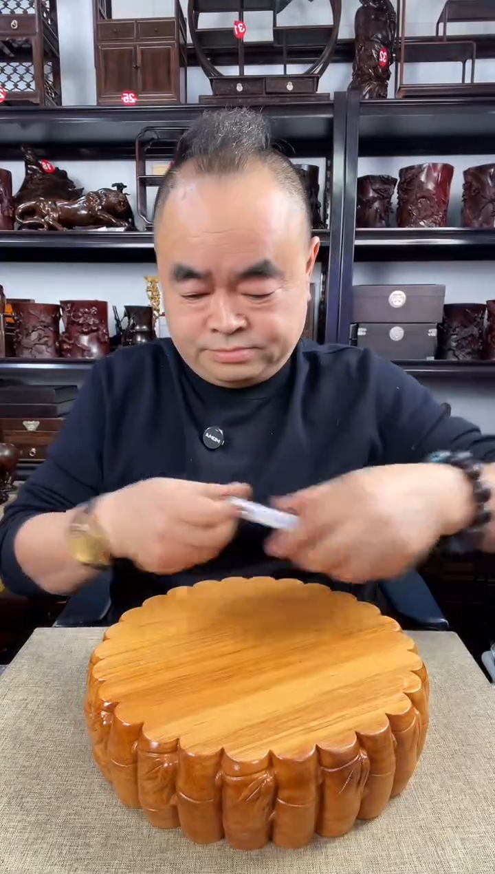 木老李红木工艺品846瑕疵