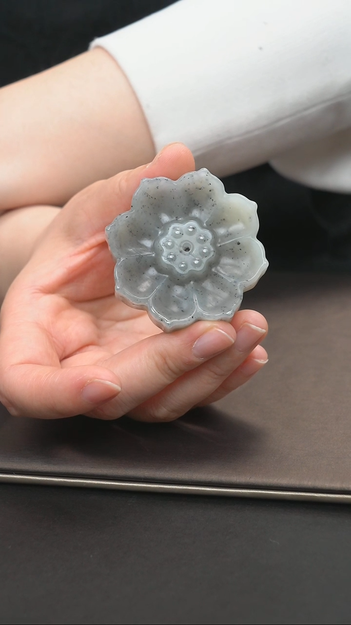 【闪购商品】和田玉挂件未镶嵌莲花