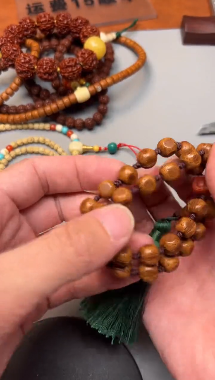 【闪购商品】桃核手串精品文玩手串一条