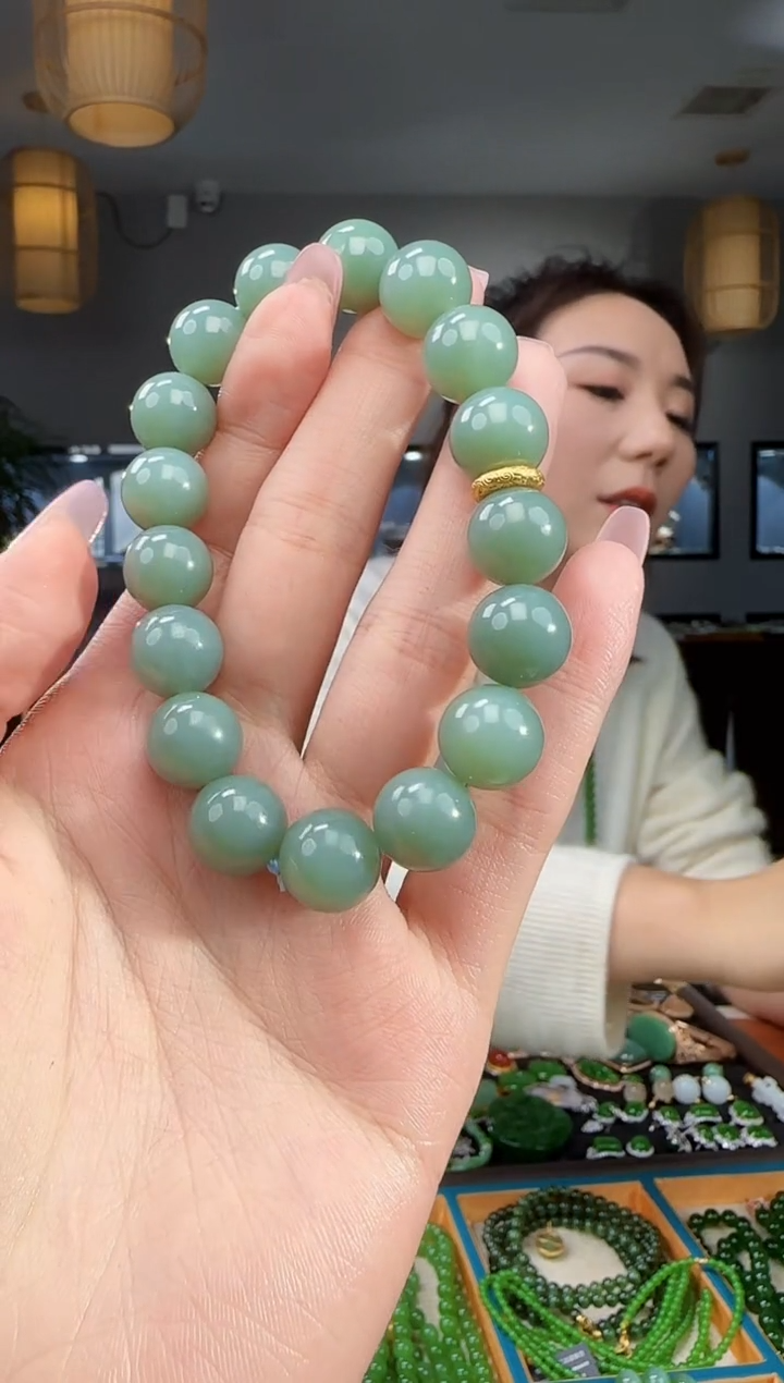 未镶嵌手链和田玉卡12