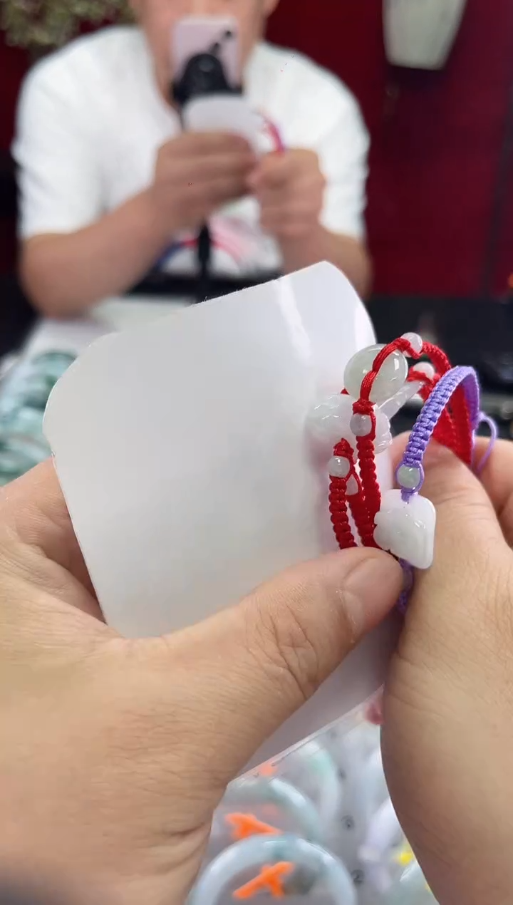 未镶嵌手链翡翠翡翠手绳，多样性发货