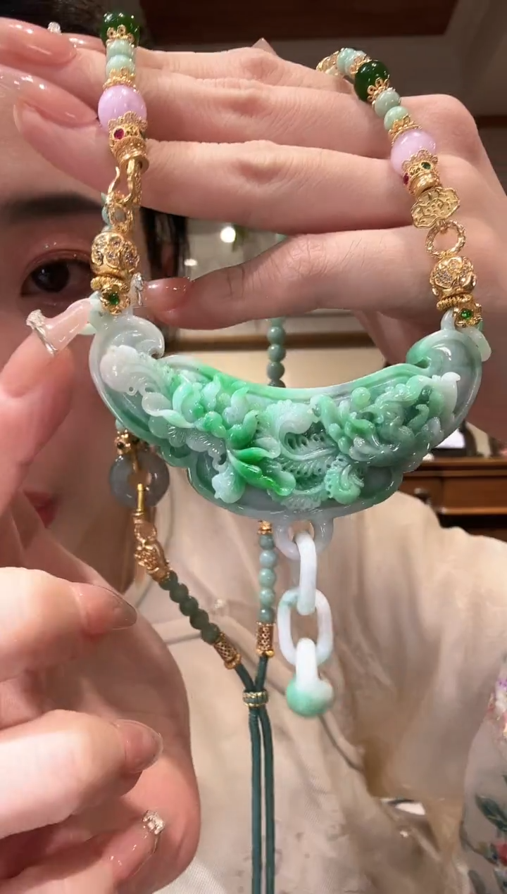 【闪购商品】翡翠颈饰未镶嵌国风