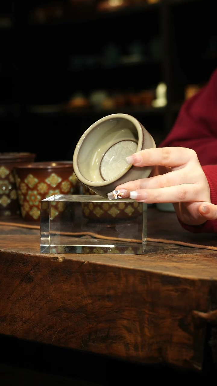 【闪购商品】瓷片王玮 花好月圆主人杯