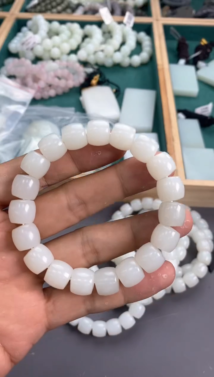 手链未镶嵌和田玉卡12直切手串