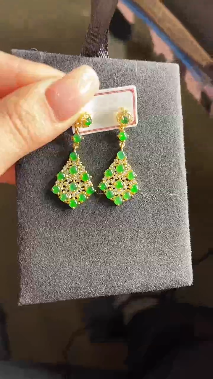 【闪购商品】翡翠颈饰未镶嵌100638358