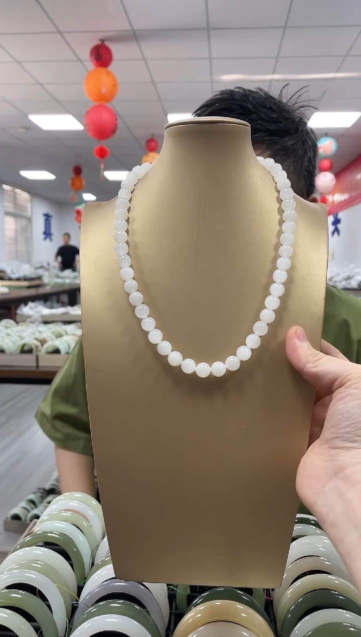 和田玉未镶嵌颈饰高品白玉卡10项链一条