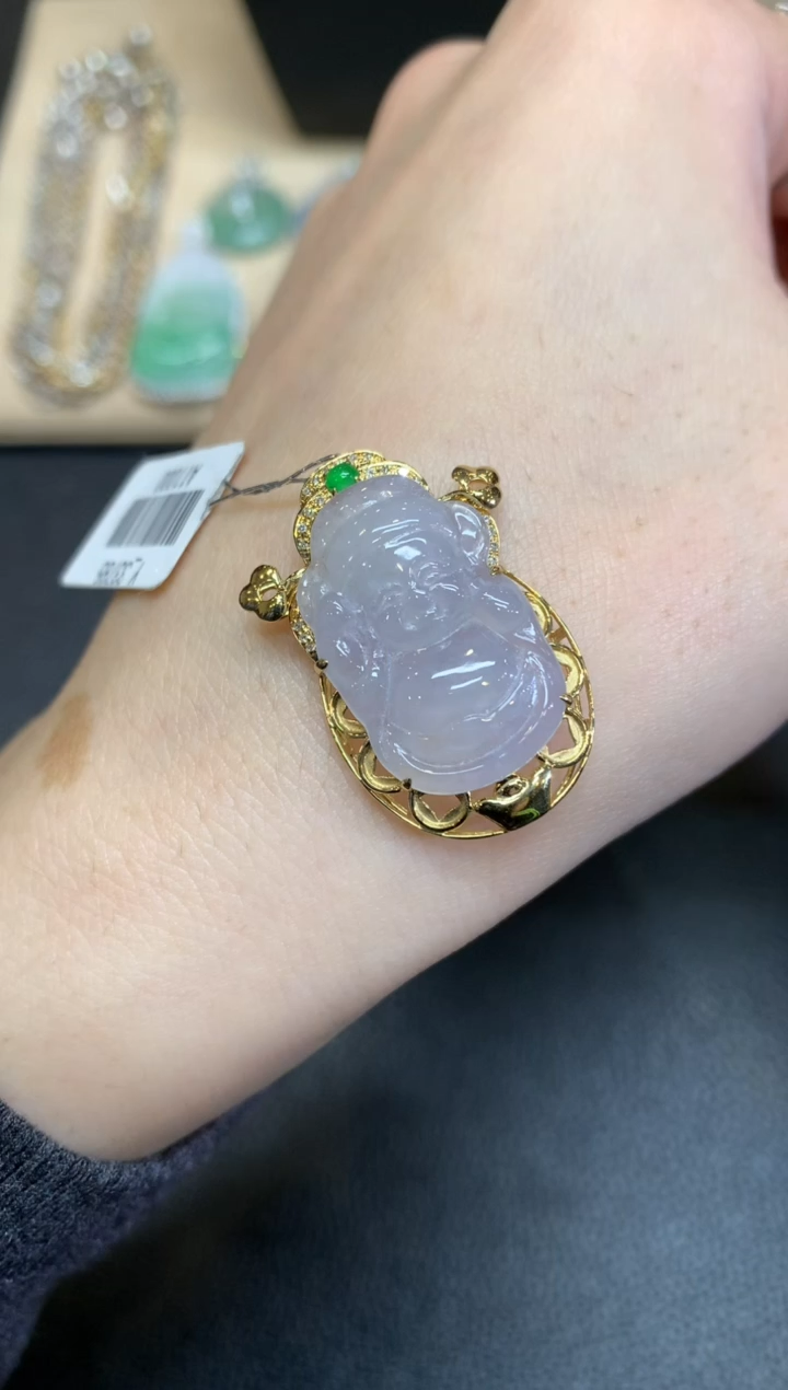 【闪购商品】翡翠颈饰18K金镶嵌财神爷【无服务费】