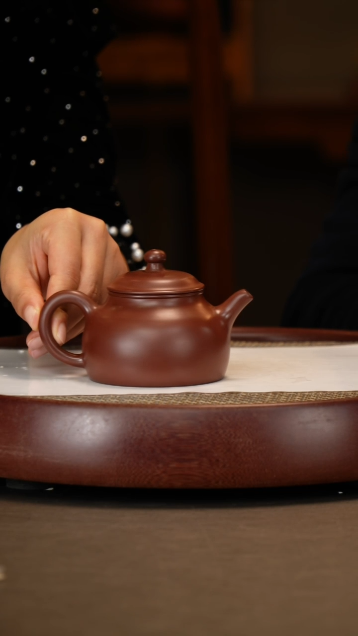 【闪购商品】紫砂茶壶【刘华良】龙血砂承欢