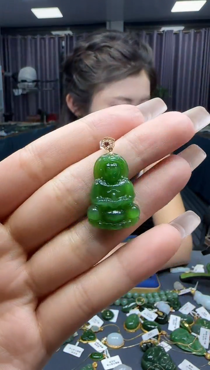 和田玉18K金镶嵌挂件1