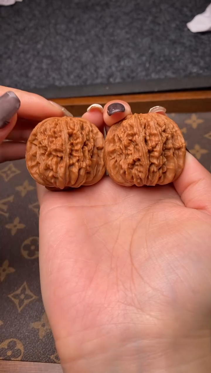 把件文玩核桃b139号43尺四座楼