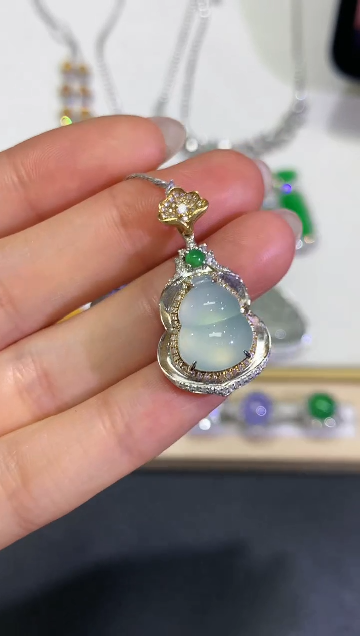 【闪购商品】翡翠颈饰18K金镶嵌团购33