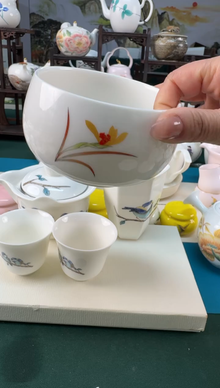 【闪购商品】瓷器 ······.......