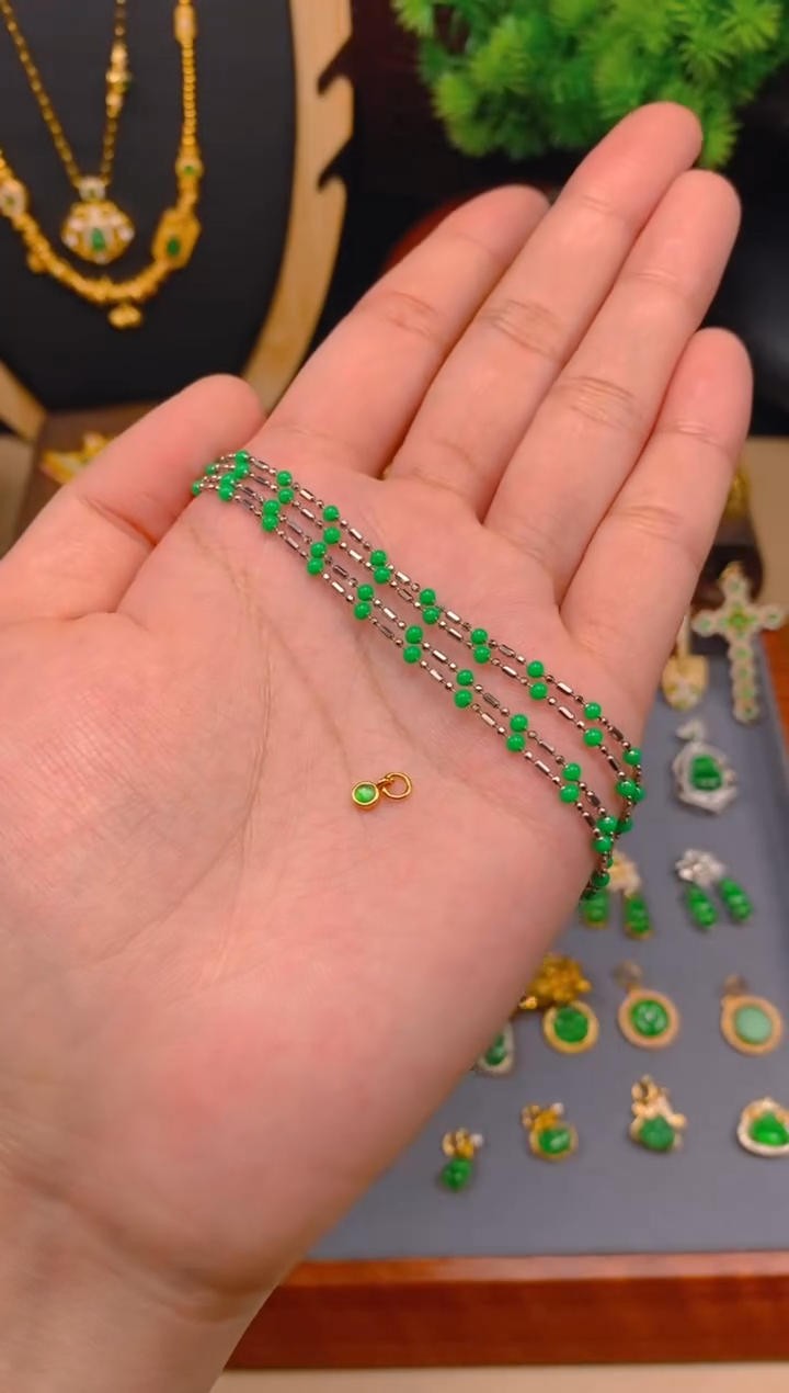 翡翠银S925镶嵌项链银色碎银项链1条