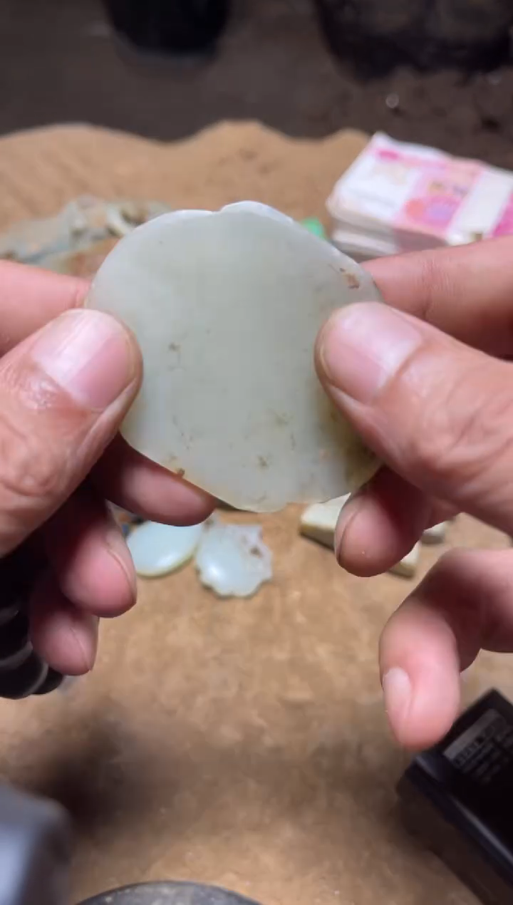 和田玉（糖玉）未镶嵌颈饰857582