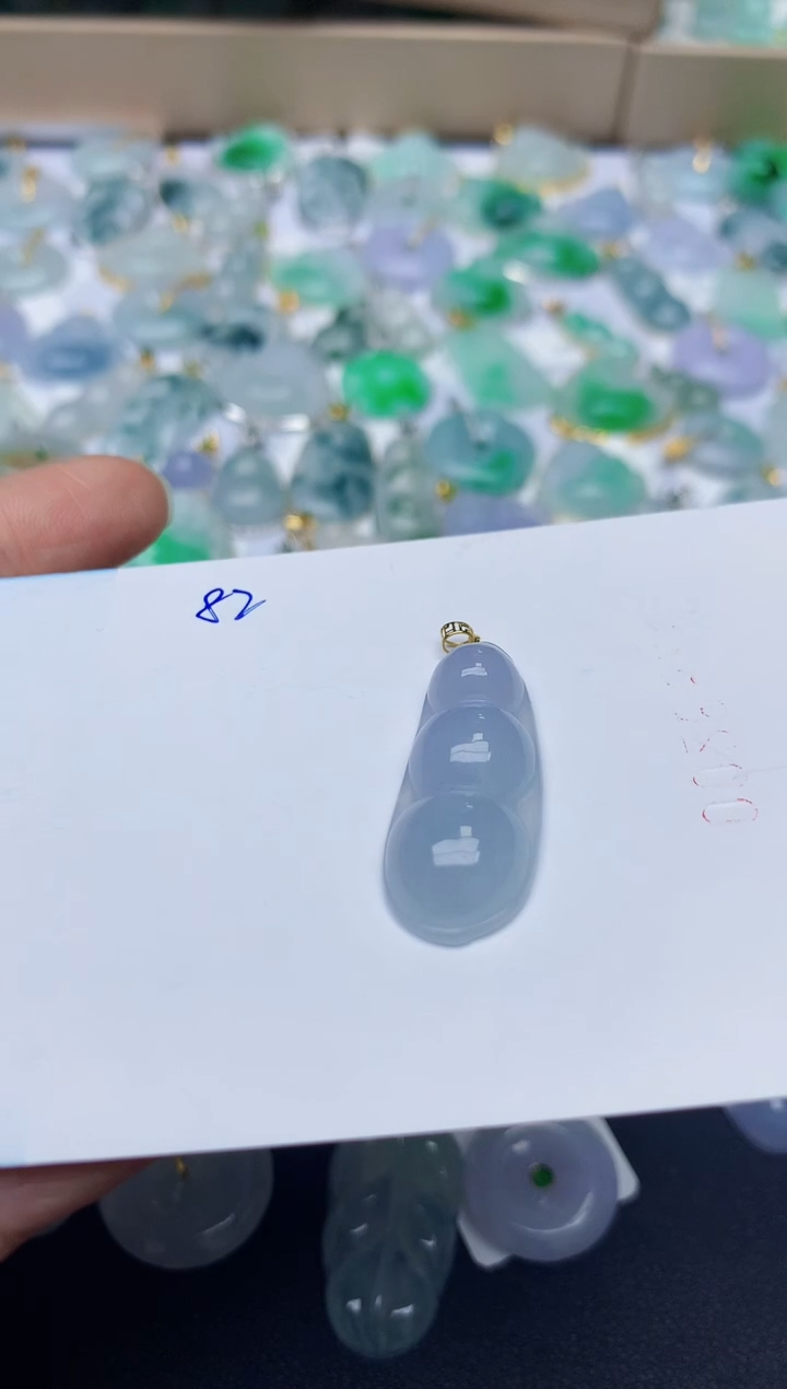 【闪购商品】翡翠颈饰18K金镶嵌天然翡翠A货  