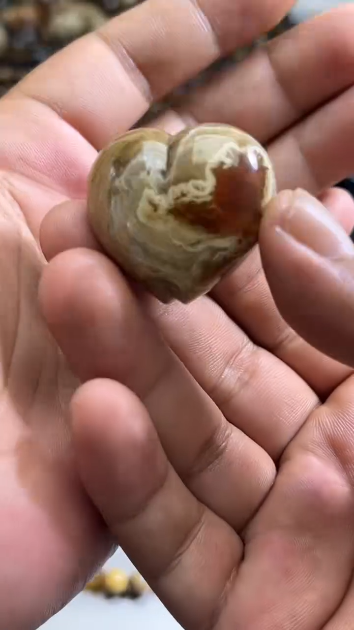 裸石琥珀未镶嵌36