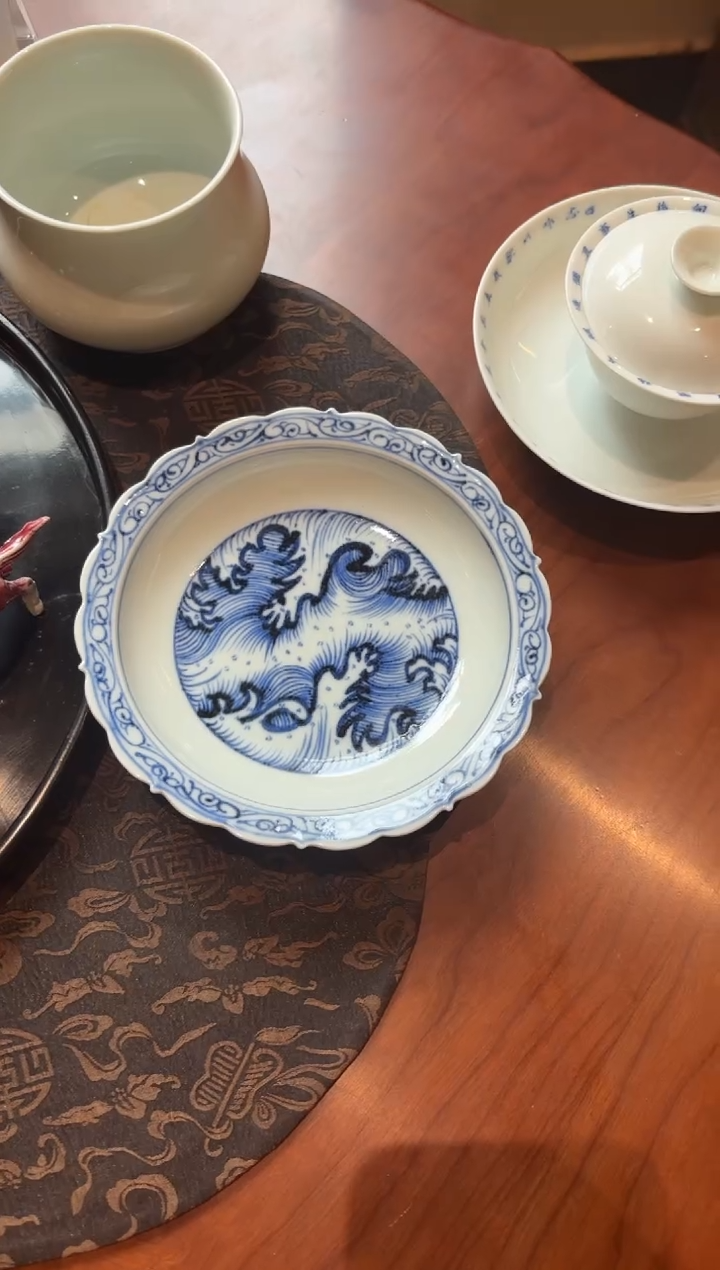 其他青花海浪壶承