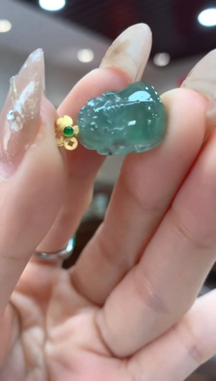 【闪购商品】翡翠吊坠(不含链)18K金镶嵌貔貅