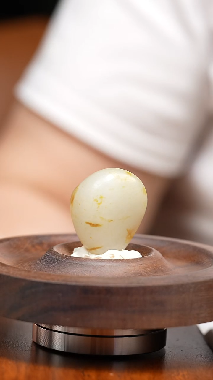 和田玉未镶嵌吊坠(不含链)18.8克和田玉原石