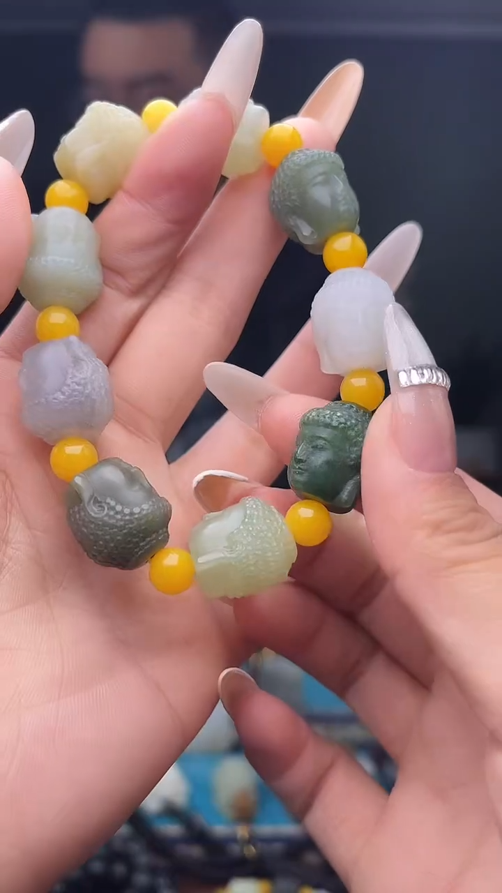 未镶嵌和田玉挂件1