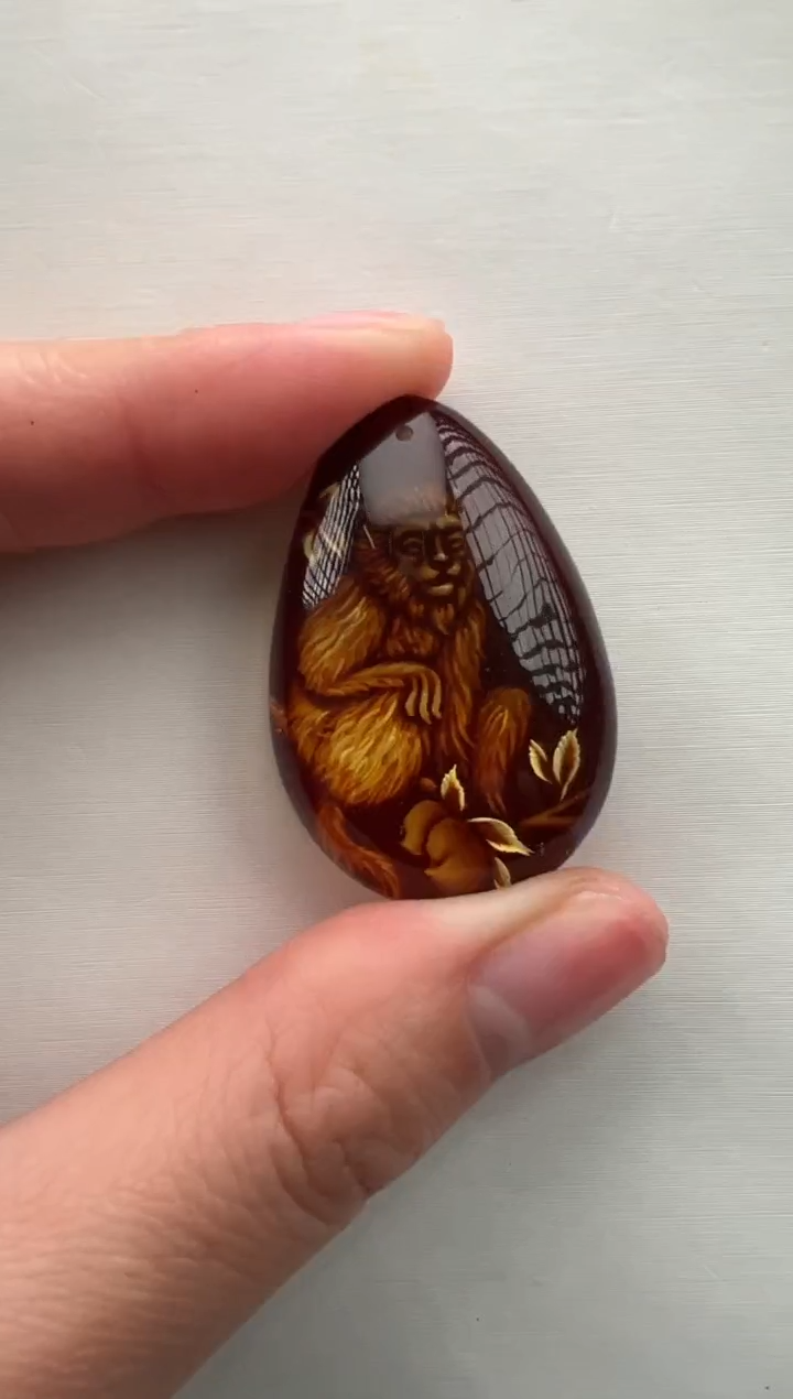 琥珀颈饰未镶嵌吊坠猴