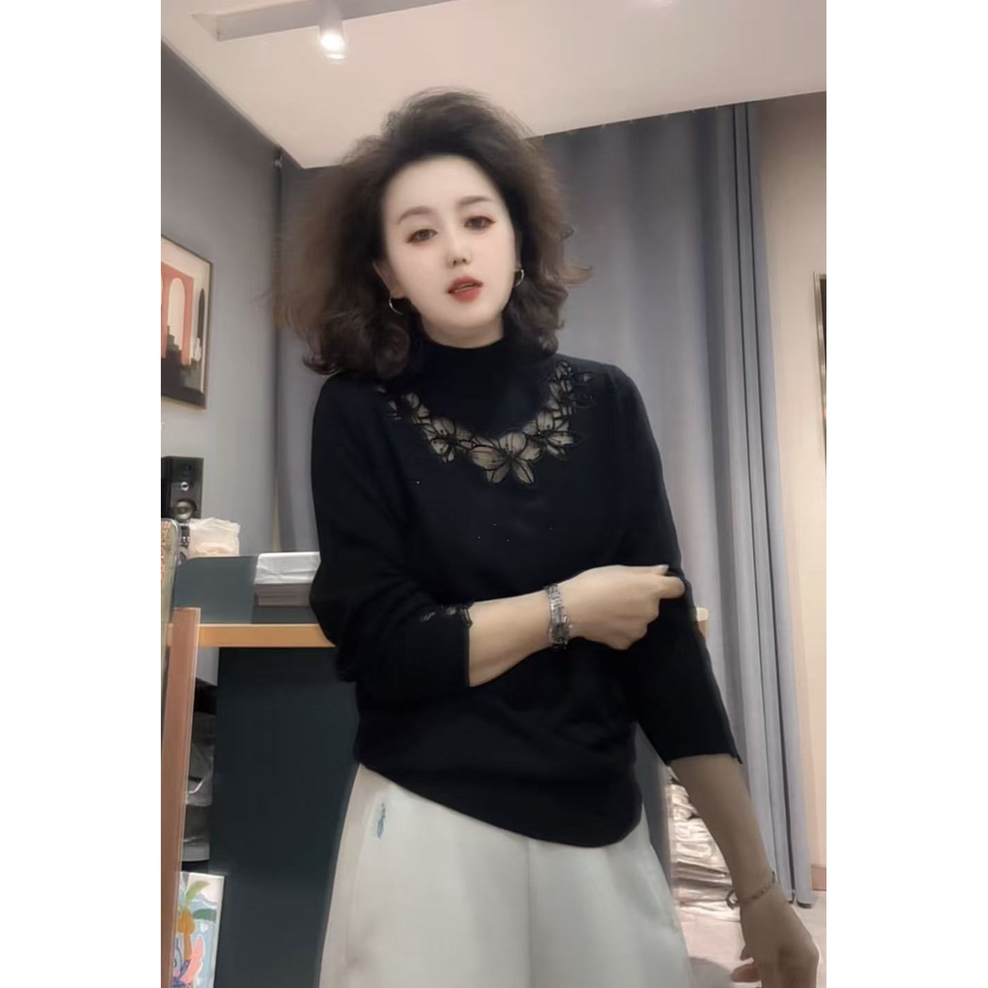 【迷姿服饰】新款 半高领 羊毛上衣 简约时尚 气质显瘦 洋气百搭 