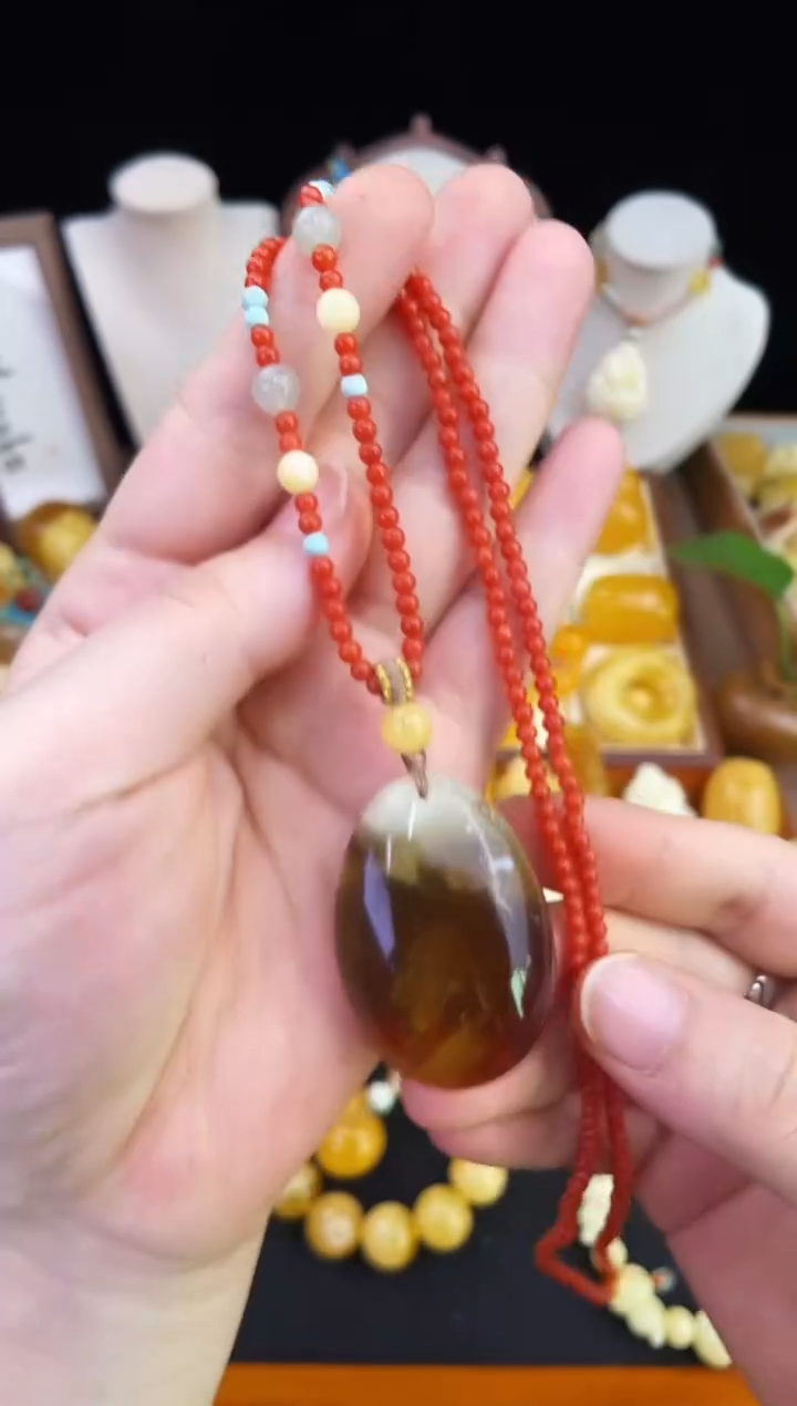 琥珀未镶嵌珠宝奇石柒月