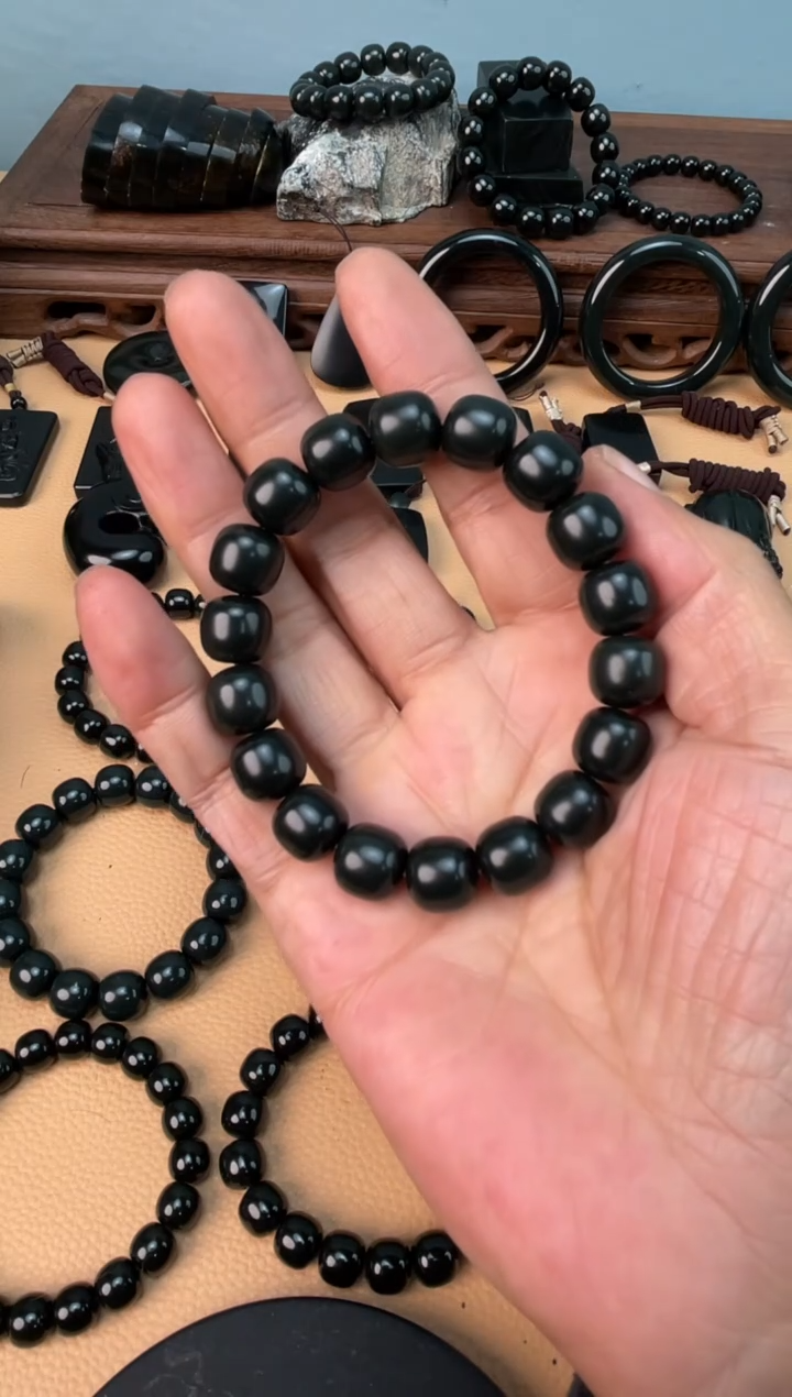 未镶嵌手链和田玉皮勒村老矿塔青卡12特细老型