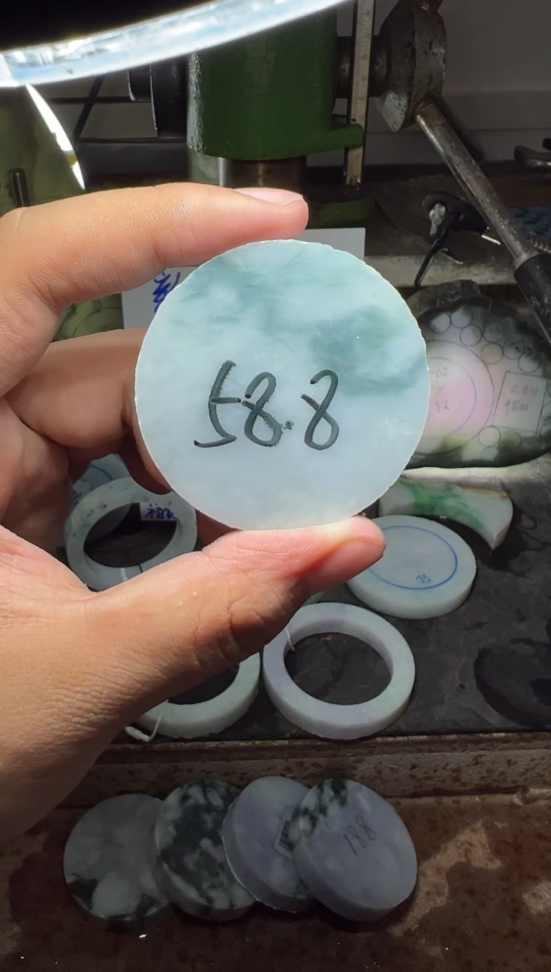 【闪购商品】翡翠挂件未镶嵌A货手镯芯