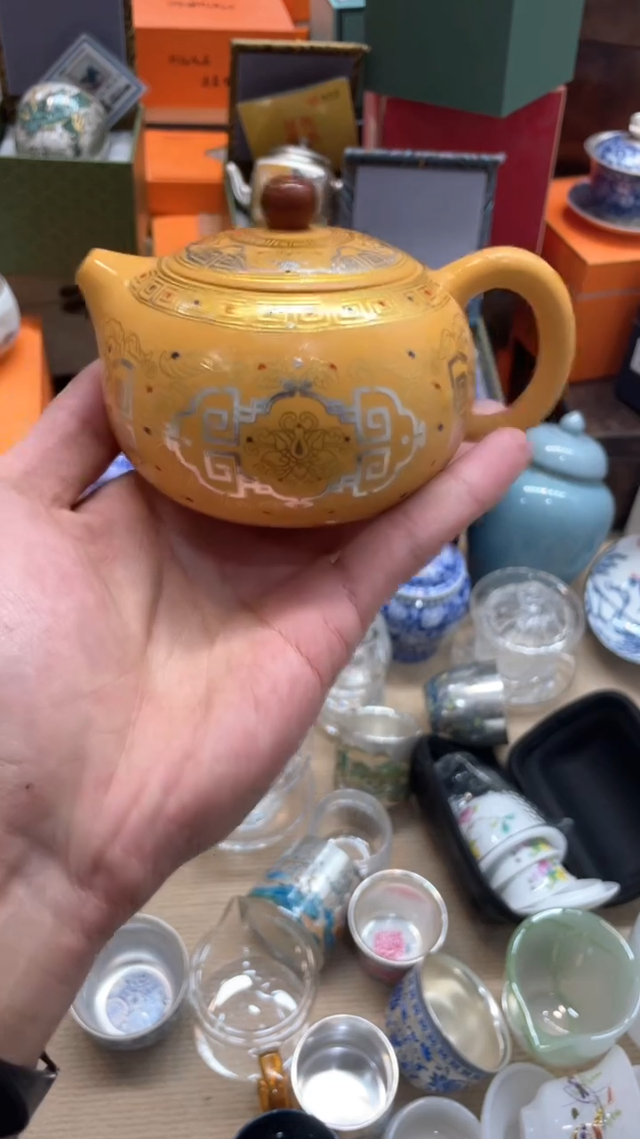 【闪购商品】@@@@@黄金段紫砂壶+4杯+礼盒+茶盘