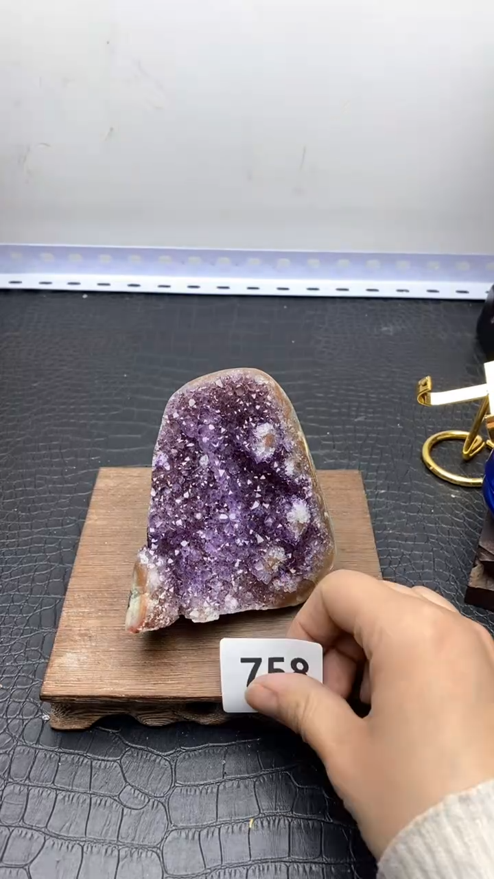 【闪购商品】紫晶1未镶嵌758号摆件