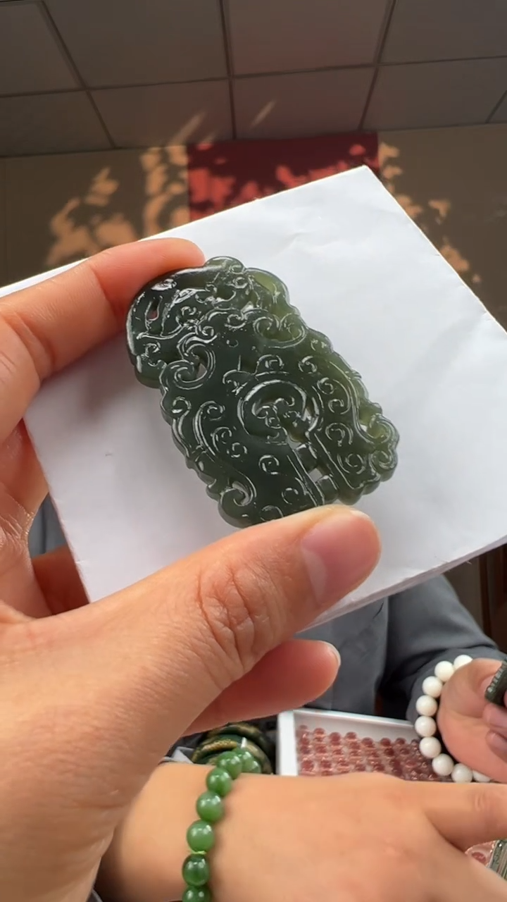 颈饰未镶嵌和田玉a2