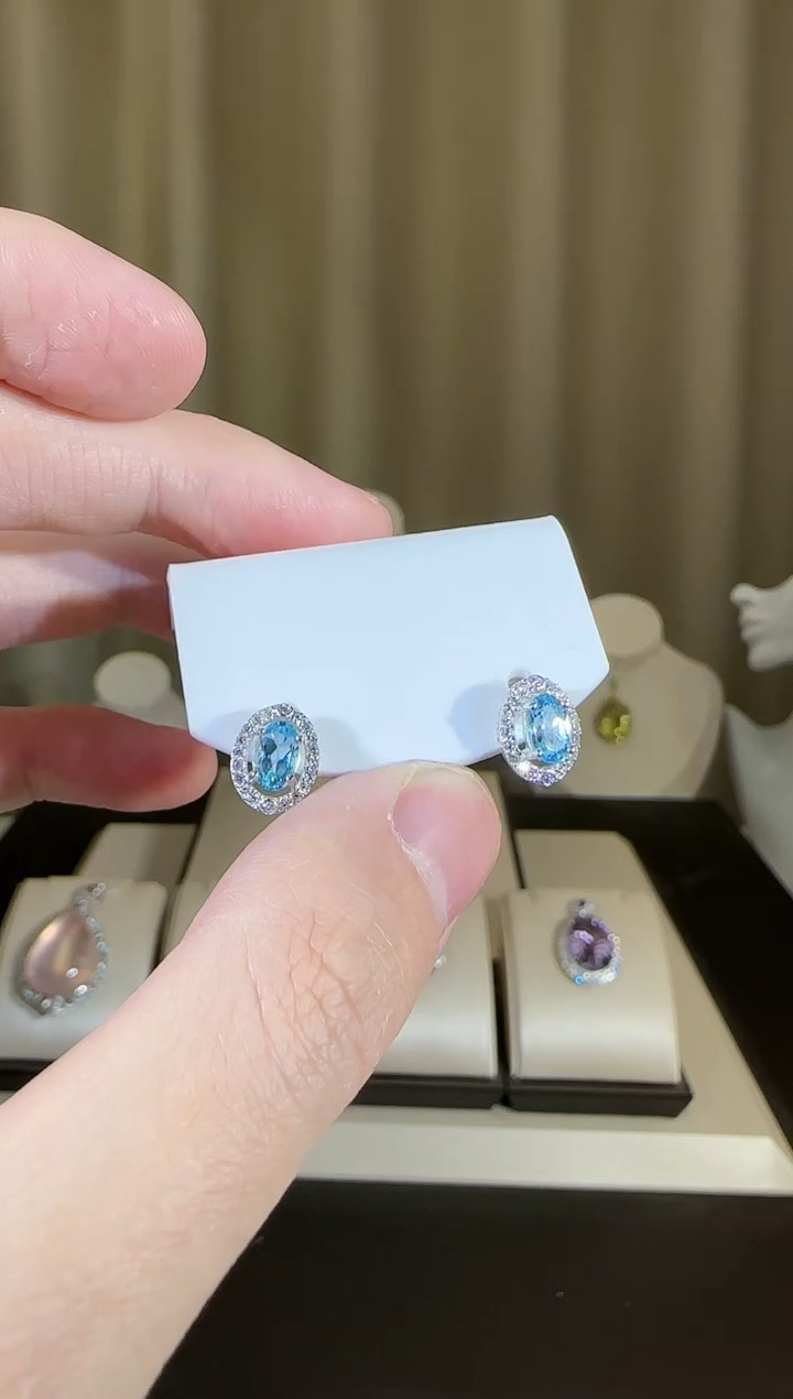 【闪购商品】托帕石耳饰银S925镶嵌4*6mm耳钉