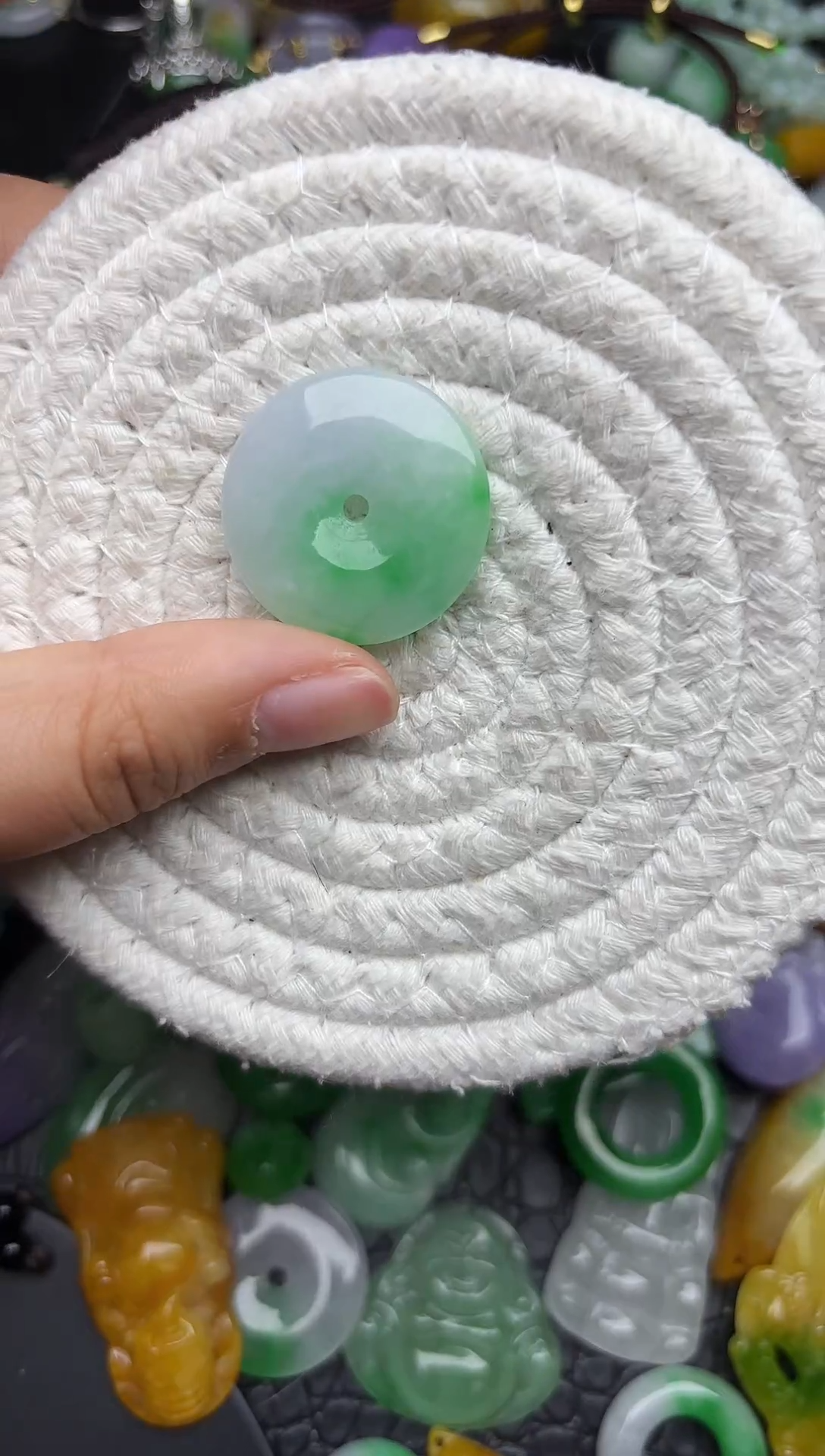 颈饰未镶嵌翡翠缅甸翡翠吊坠