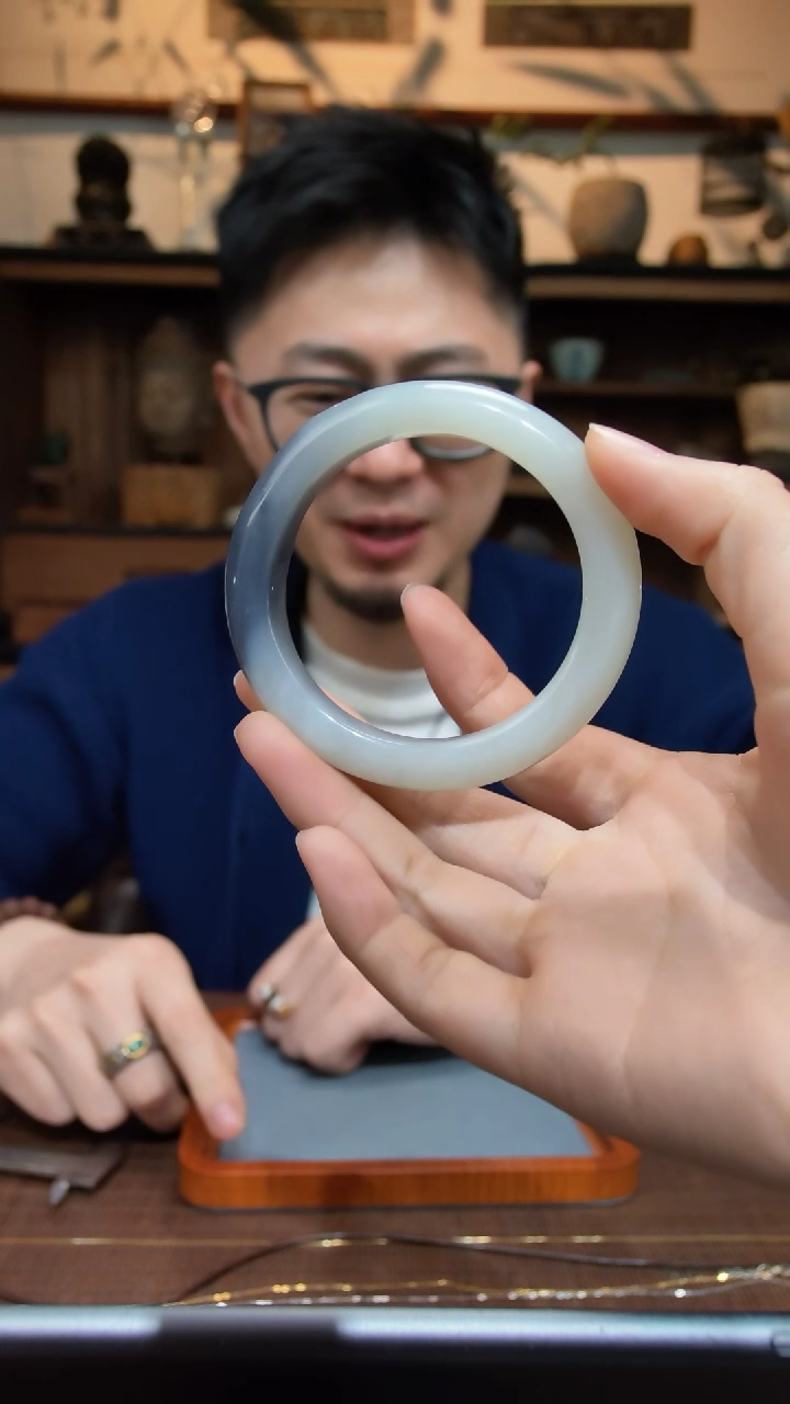 【闪购商品】和田玉手镯未镶嵌31和田玉手镯54#YR