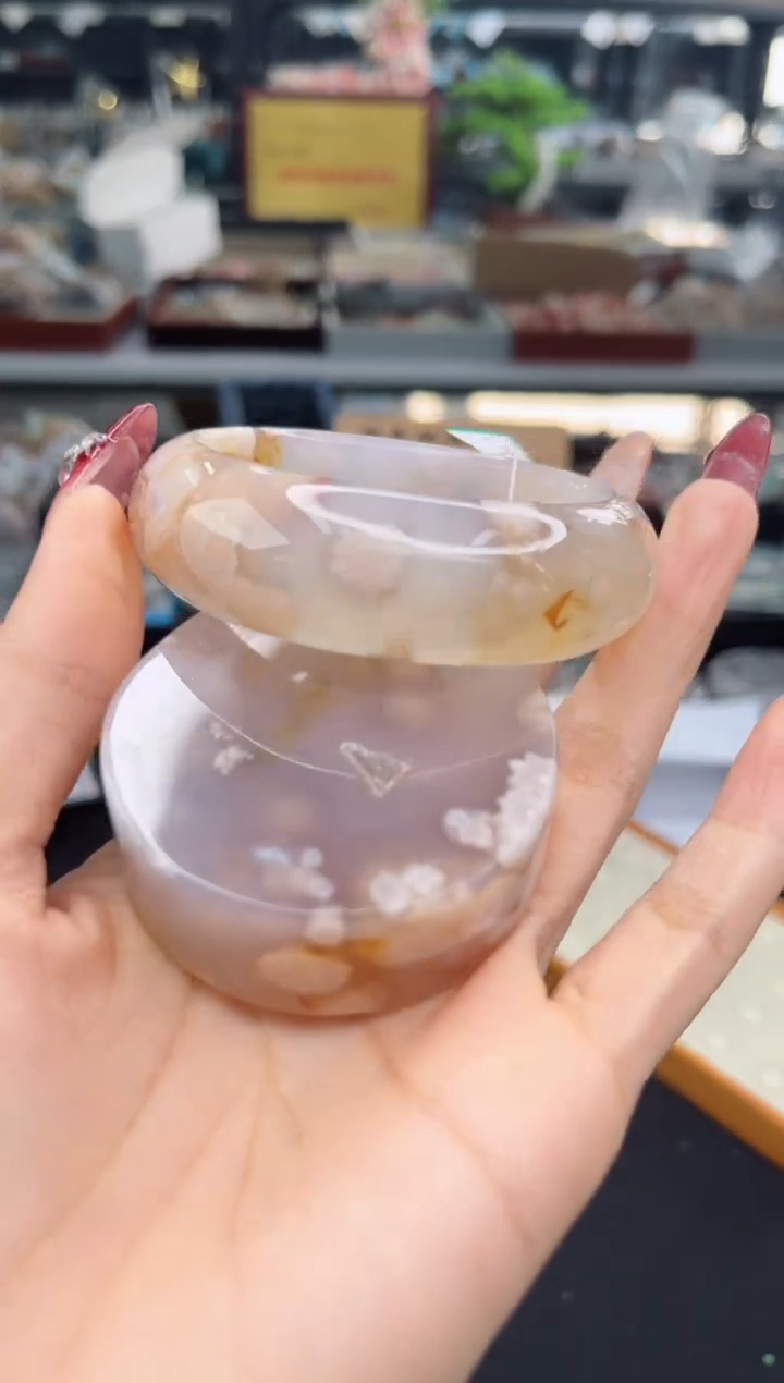 【闪购商品】石英质玉手镯未镶嵌55圈口（赠品镯心）3567242