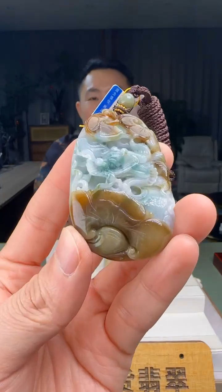 【闪购商品】翡翠吊坠(不含链)未镶嵌DY@@960Q3J15200